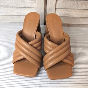 NEW Abound Pearl Cross Band Sandal in Tan Camel
